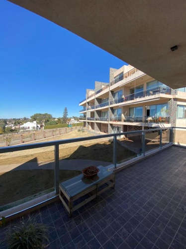 Imagen 23 de 26 de Venta - Departamento Edificio Palmetto