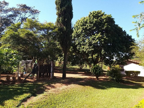 Imagem 11 de 13 de Essa É A Chácara Perfeita Para Quem Está Em Busca De Segurança E Principalmente Conforto, Confira: - 1475