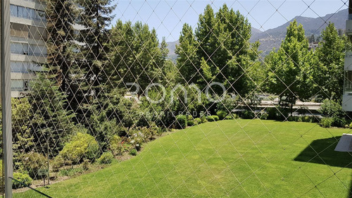 En Condominio: Colegio Manquehue / Sport Francés