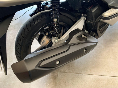 Imagem 6 de 7 de Honda Pcx 2017 Bem Conservada (rodrigo)