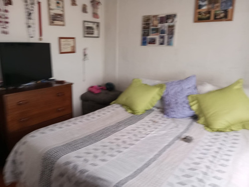 Venta De Lindo Depto. 3d, 1b. Cercano A Hospital El Pino