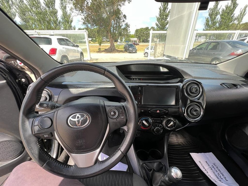 Imagen 11 de 14 de Toyota Etios 4p 1,5 Xls 6mt 2021 Dc