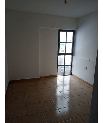 Imagen 17 de 18 de Ideal Inversor! Dpto Con Balcón, 2 Baños, Doble Ingreso.