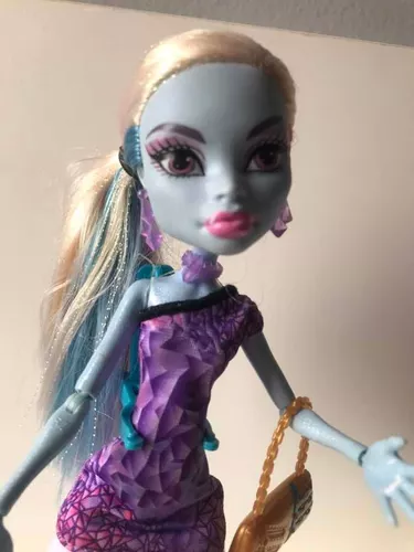 Boneca Monster High - Abbey Bominable  Monster high abbey, Princess zelda,  Disney characters