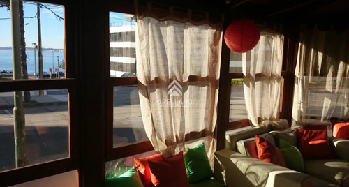 Casa A Pasos De La Rambla Mansa - Apta Para Hostel Y Gastronomía.