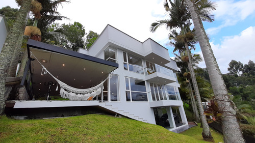 Venta Casa En Conjunto El Trébol, Manizales. Cod 5599151