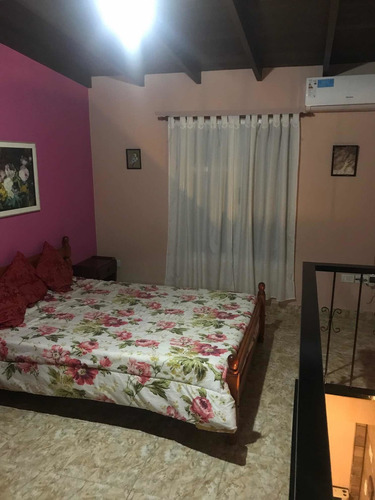 Complejo De Alquiler Temporario Con Piscina Climatizada