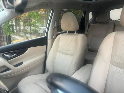 Nissan X-Trail 2.5 Platinum 2 Row Cvt