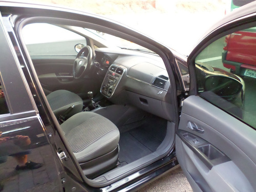 Imagem 7 de 9 de Fiat Punto 1.8 16v Essence 2012/2012