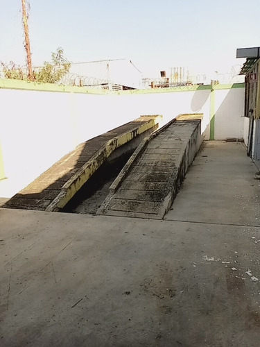 Galpon Industrial Zona Industrial La Isabelica, Av. Henry Ford. (yb)