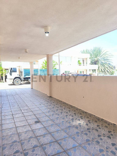 En Alquiler Tonwhouse En El Conjunto Residencial Esturion Lecheria