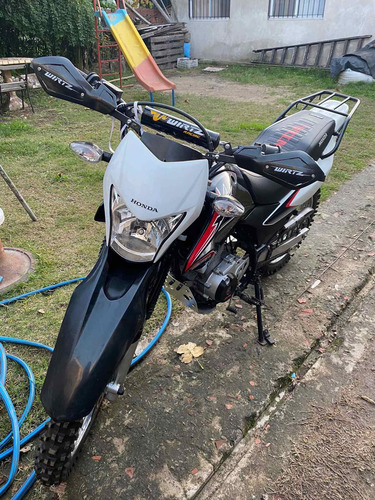 Imagen 4 de 17 de Honda Xr 150l Cross Enduro