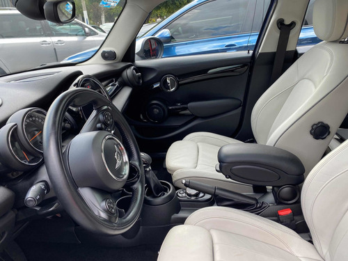 Imagen 6 de 15 de Mini Cooper 2018 1.5 Pepper 5 Puertas At