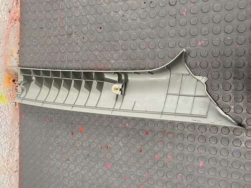 Poste Parabrisas Izq Suzuki Swift 1.4 Std Org 2012/2017 (Usado)