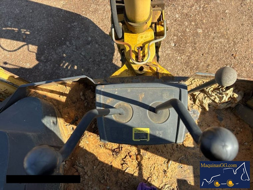 Retroexcavadora 2005 John Deere 310g 4x2