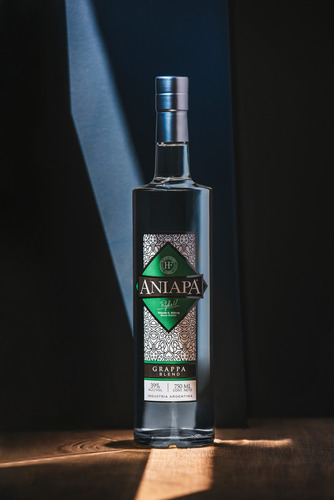 Grappa Aniapa Destilado Orujo Blend 750cc Premiado