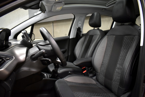 Peugeot 208 1.6 Feline