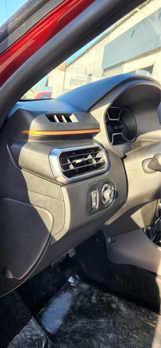 Imagen 14 de 25 de Renault Duster Oroch Outsider 2023 1.3 Turbo