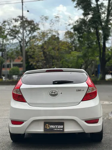 Hyundai Accent 1.6l 5 p