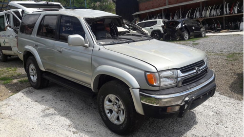 Sucata Toyota Hilux Sw4 3.0 Diesel 2002 Rs Caí Peças