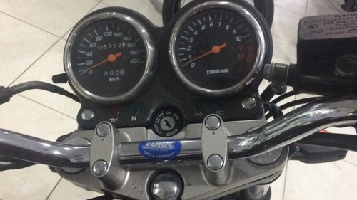 Moto Suzuki Gs500e
