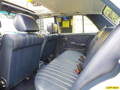 Imagen 13 de 15 de Mercedez-benz 230 E