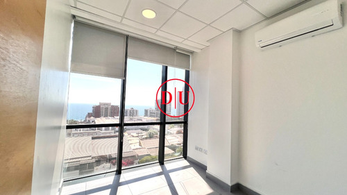 Box 29 M² Con Dos Privados En Edificio Médico Nuevo Prado