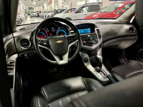 Imagem 11 de 15 de Chevrolet Cruze 1.8 Lt 16v Sedan 2012 Automático Completo