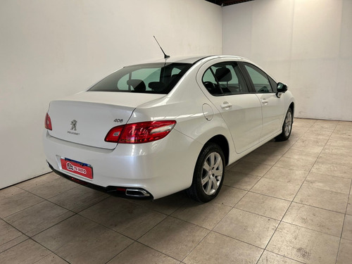 Peugeot 408 2.0 Allure 143cv