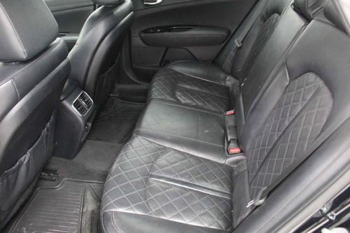 Imagen 10 de 13 de Kia Optima 2017 4 Cilindros