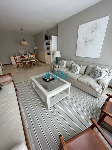 Imagen 3 de 13 de Oportunidad! Excelente Apartamento En Península