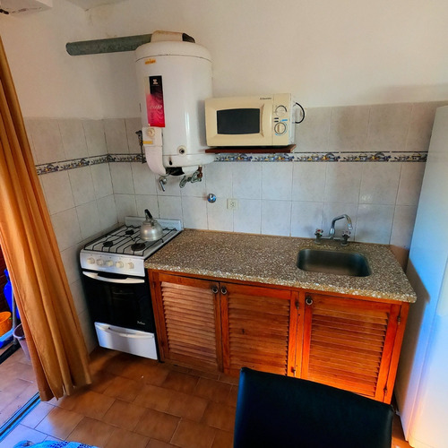 Imagen 3 de 9 de Departamento 2 Ambientes, Luminoso, Centrico. Llamame Y Lo Visitamos Hoy!