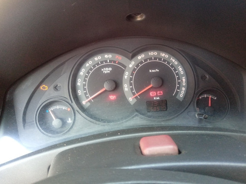 Imagem 6 de 11 de Chevrolet Celta 2008 1.0 Life Flex Power 3p