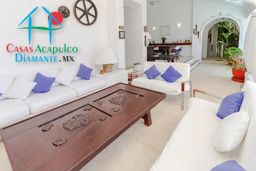 Cad Casa Ticitzin. Copropiedad. Terraza Con Alberca, Camastros Y Con Vista A La Bahía De Acapulco