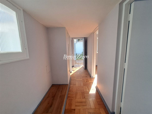 Casa Venta 3 Dorm. 2 Baños, Servicios, Metro Magallanes