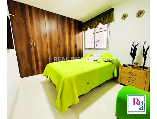 Apartamento En Segundo Piso Con Ascensor Excelente Ubicación