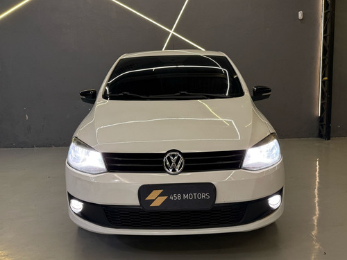 Volkswagen Fox 1.0 Seleção Tec Total Flex 5p