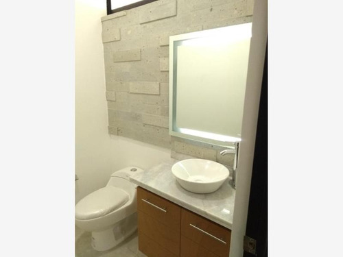Casa Sola En Venta Loretta