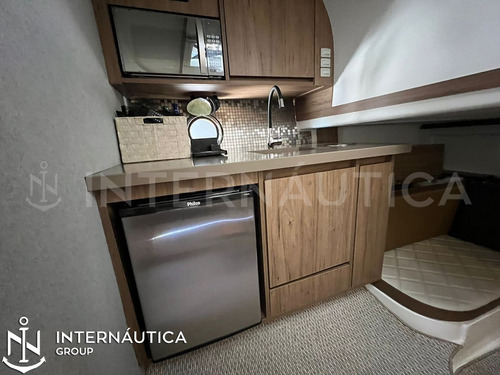 Imagem 6 de 14 de Solara 330 Targa 2021 Phantom Schaefer Focker Solara Trit