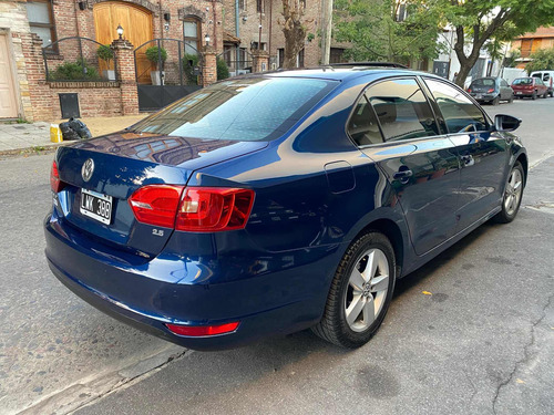 Volkswagen Vento 2.5 Luxury Tiptronic 2012 Financiado Cuotas