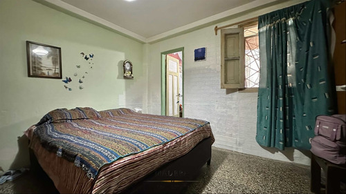 Venta Casa 4 Dormitorios Y Local Comercial En Colón, Garzón
