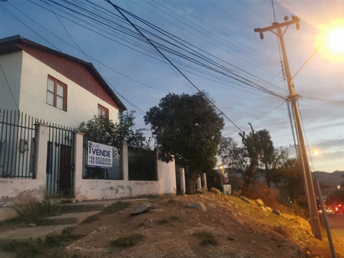 Imagen 5 de 10 de Geskar Vende Casa Esquina En Av. Cerca De Hospital De Ovalle