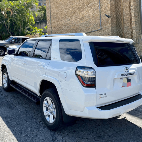 Imagen 3 de 6 de Toyota 4runner Sr5 2023