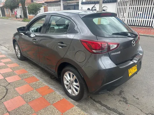 Mazda 2 1.5 At