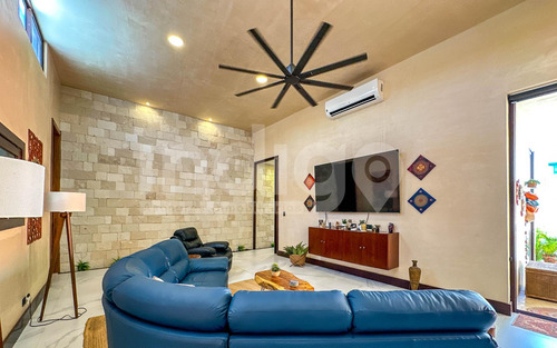 Casa De Una Planta Amueblada En Venta En Mérida En Residencial Mirova, Dzityá