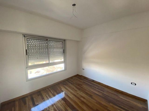 Imagen 13 de 15 de Departamento En Venta De 2 Dormitorios Con Cochera En La Plata