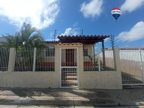 Imagen 1 de 21 de Re/max 2mil Alquila Casa En Conj. Resd. Terranova, Porlamar, Margarita