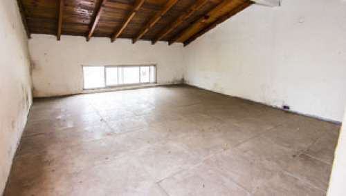 Imagen 15 de 17 de Casa 4 Ambientes Venta Hurlingham A Refaccionar