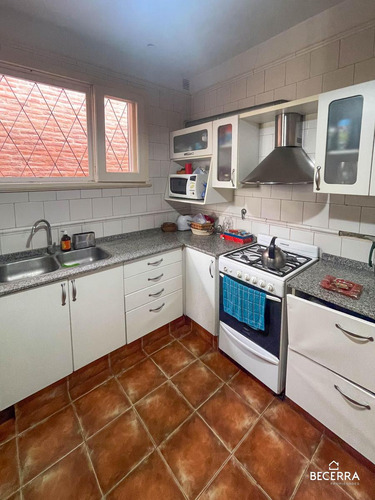 Chalet En Venta En Barrio Inglés - Hurlingham