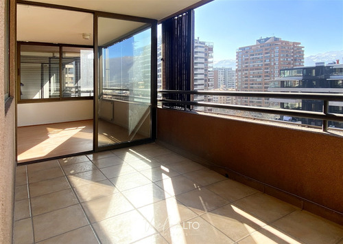 Depto. En Venta 3 Dormitorios Las Condes/ Impecable / Vista